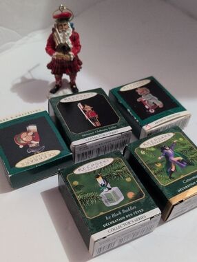 Hallmark Green and Red Scottish Piper Ornament with Collector Boxes